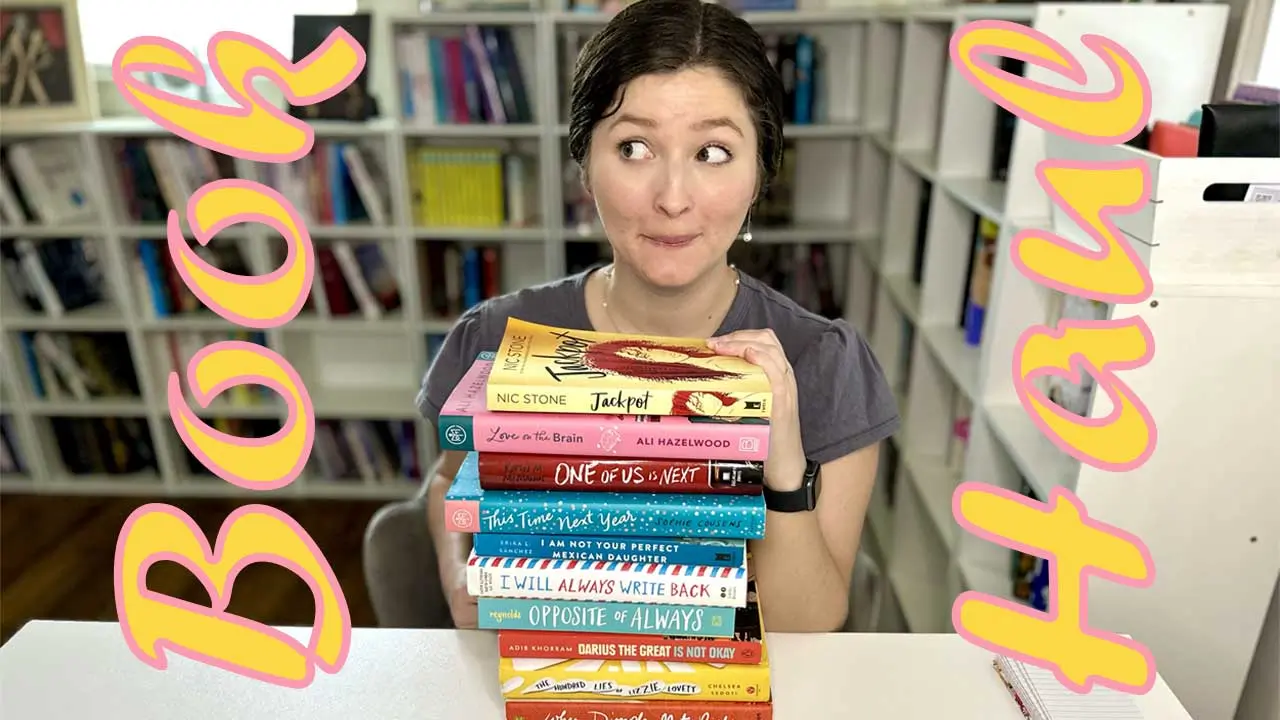 Come Book Shopping with Me | My First Book  Haul Video!