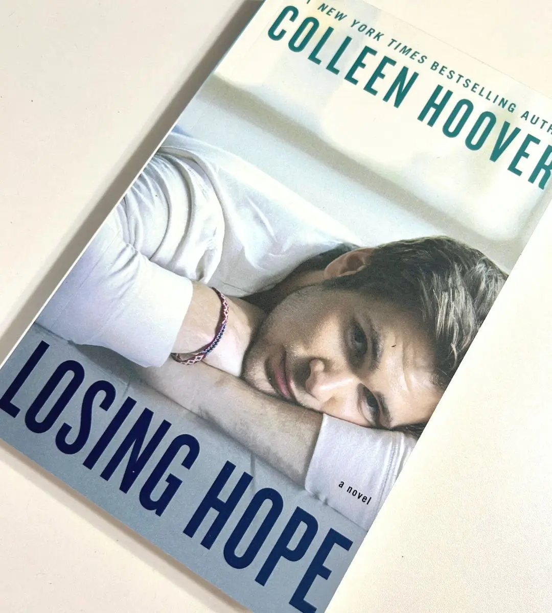 Book Review: Losing Hope by Colleen Hoover