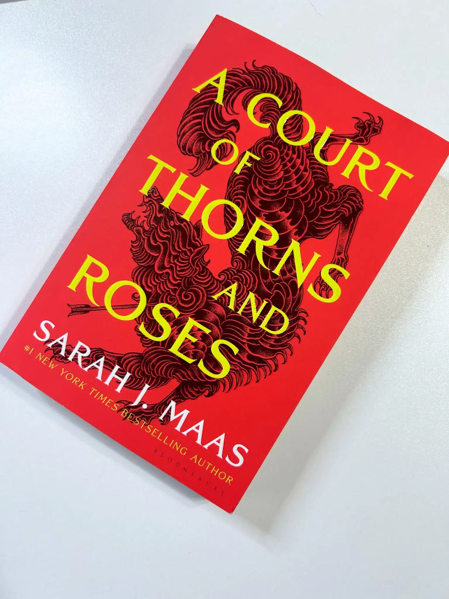 Book Review: A Court of Thorns and Roses by Sarah J. Maas