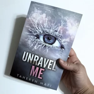 unravel me by tahereh mafi book review