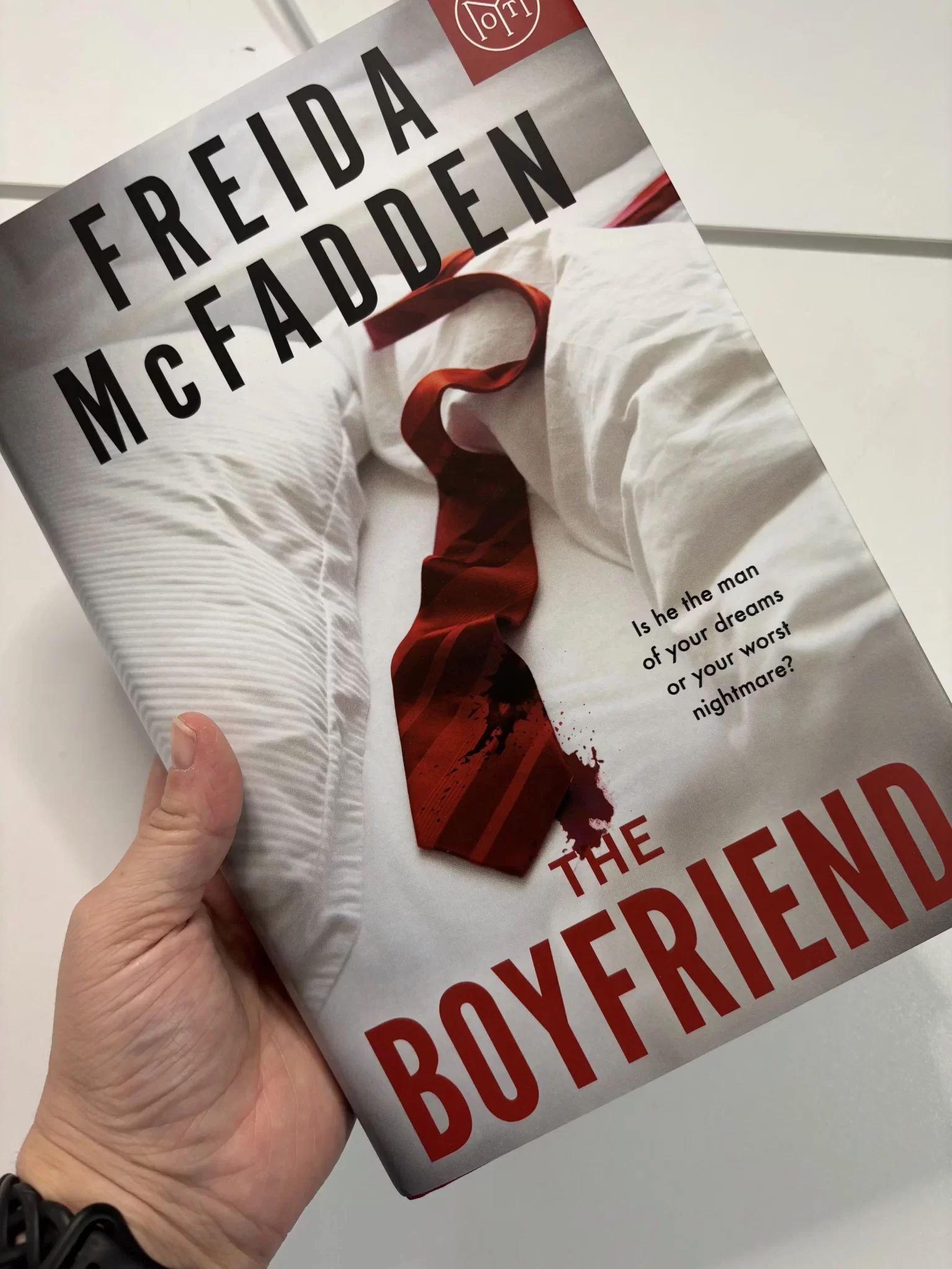 Book Review: The Boyfriend by Freida McFadden